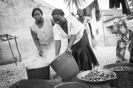 ramassage et transformation des coquillages, Dionewar, Delta du Sine-Saloum