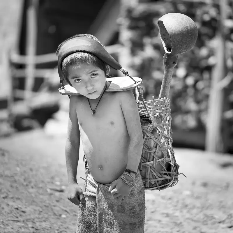 Dans un village Akha, à la frontière chinoise